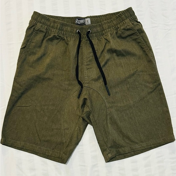 Retrofit Other - NWOT Retrofit Green Khaki Shorts SZ M